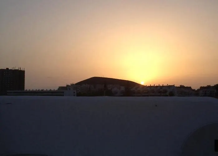 Lovely In Cristianos 度假居