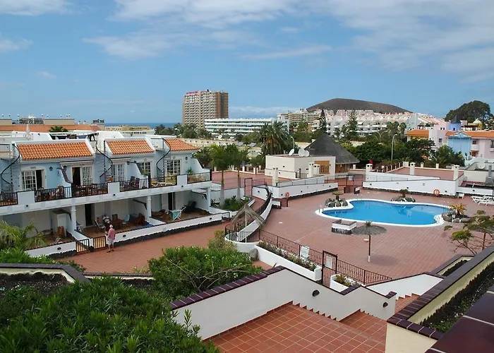 Lovely In Cristianos