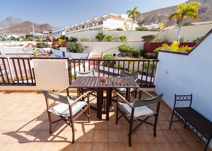 Lovely In Cristianos Los Cristianos (Tenerife)
