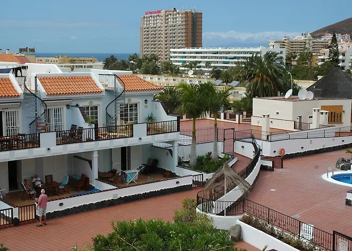 Dom wakacyjny Lovely In Cristianos