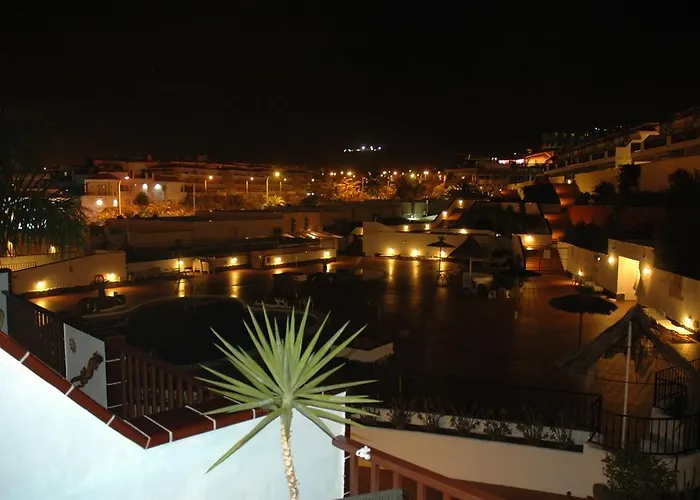 Dom wakacyjny Lovely In Cristianos Los Cristianos (Tenerife)