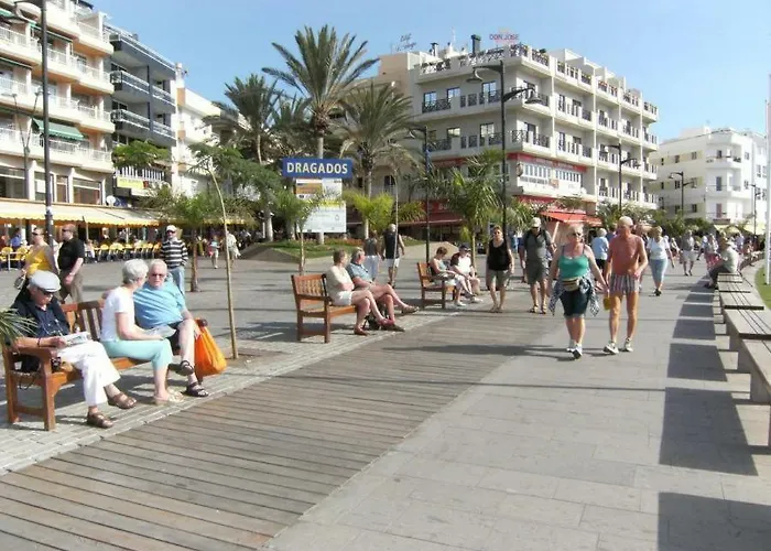 Lovely In Cristianos Los Cristianos (Tenerife)